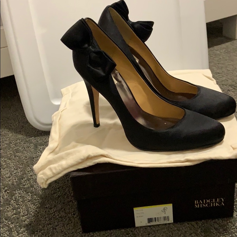 Badgley midchka black bow heels